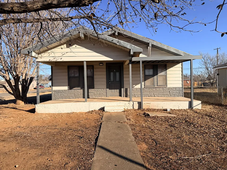 3114 Baylor St