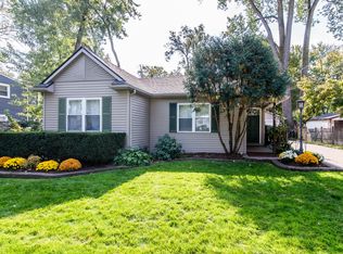 33909 Orangelawn St, Livonia, MI 48150