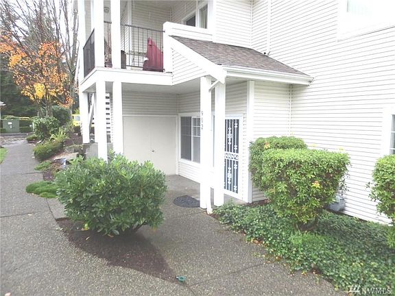 2nd image of 4714 Fairwood Blvd NE Unit 902