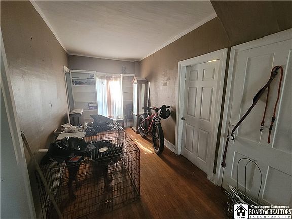 5th image of 114 Van Buren St