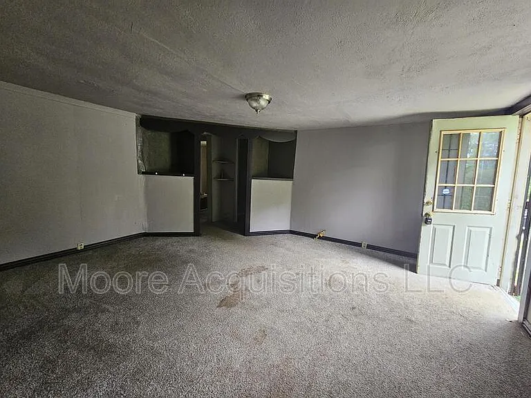 1506 El Paso St — Photo 2