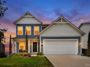 2211 Eagle River Dr, Saint Paul, MO 63366