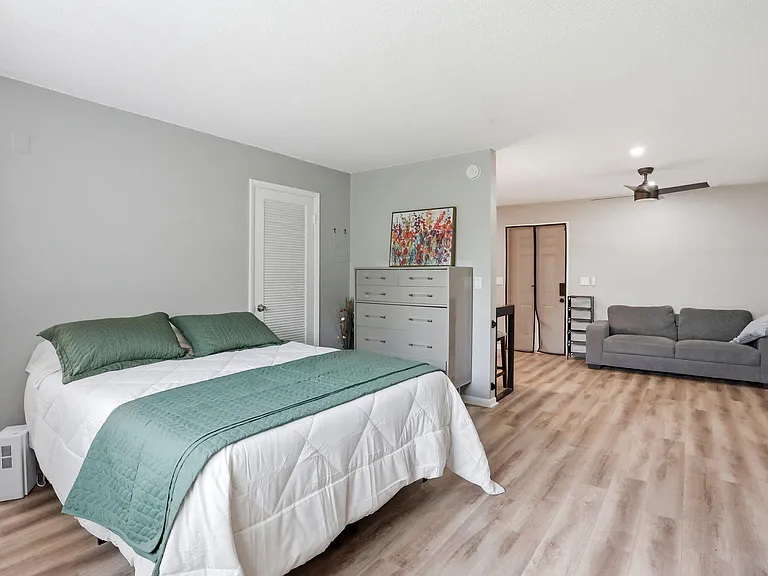 1204 S Lake Dr E #3 — Photo 12