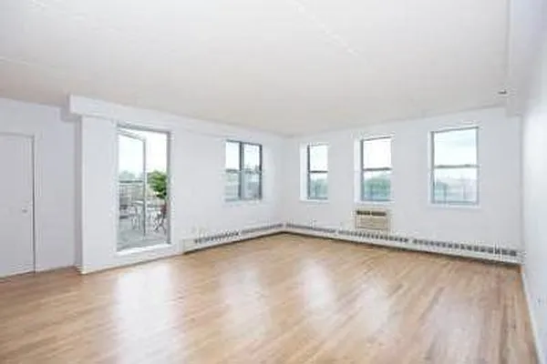 Sold by Corcoran | media 14