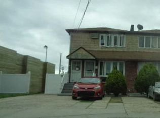 13719 253rd St, Rosedale, NY 11422