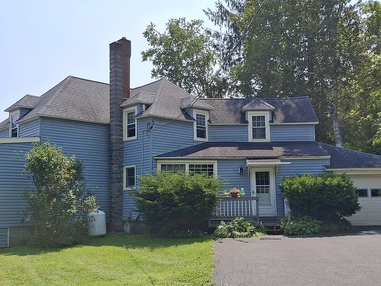 51 Lake St — Photo 1