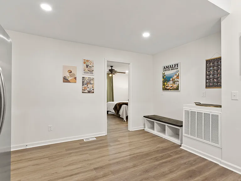 31 Allen St — Photo 23