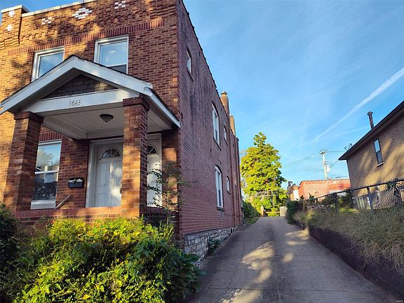 2nd image of 3643 California Ave