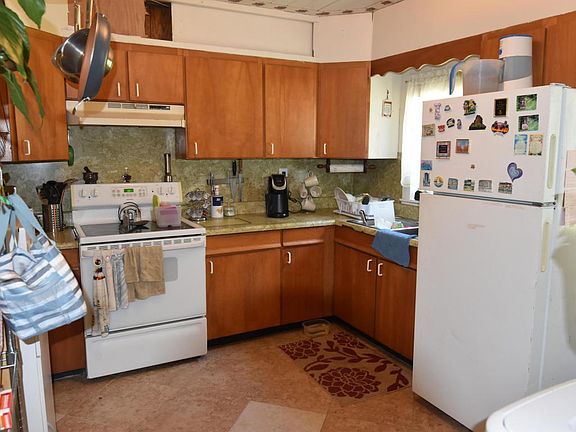 5th image of 6410 Cherry St