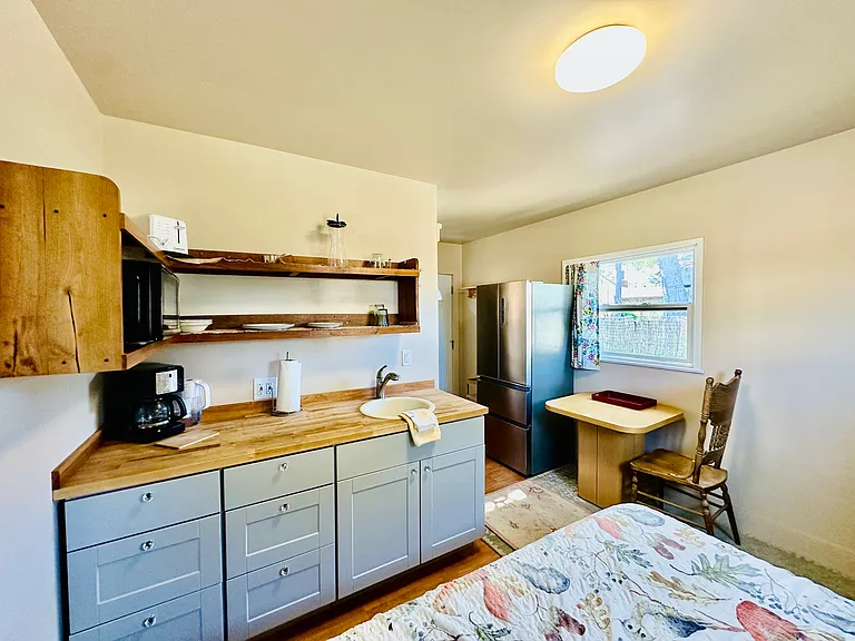 610 Granite St #B — Photo 4