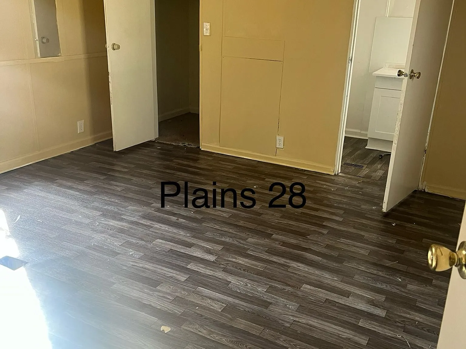2 bed, 700 sqft, $800 — Photo 3