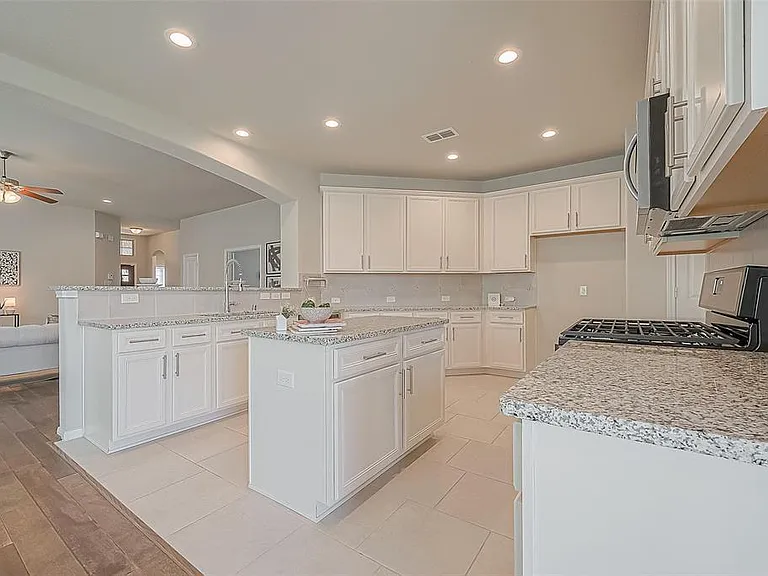 1711 Dominion Heights Ln — Photo 14