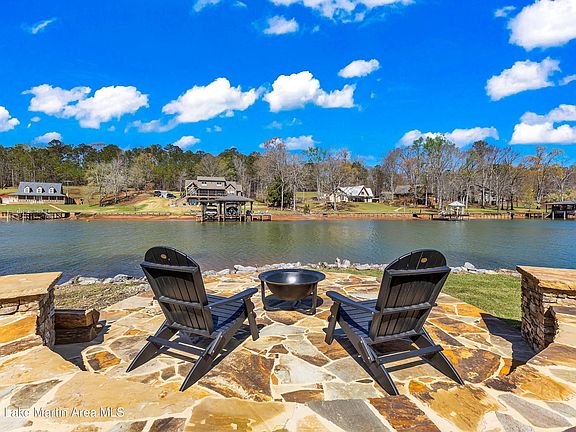 3rd image of 156 Crooked Arrow Dr