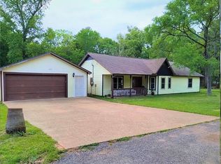 373 Carol Dr, Pollok, TX 75969
