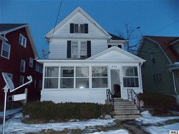 903 S Superior St, Albion, MI 49224