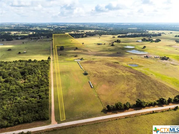 County Road 175, Hallettsville, TX 77964