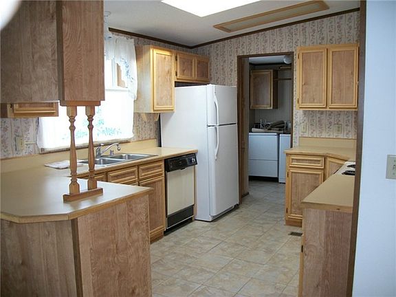 5th image of 2240 W Broadway Ave Unit 223