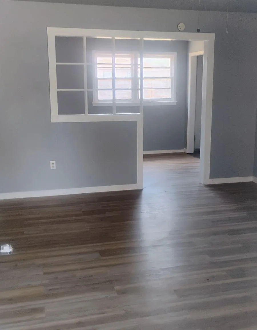 4 bed, 1044 sqft, $975 — Photo 3