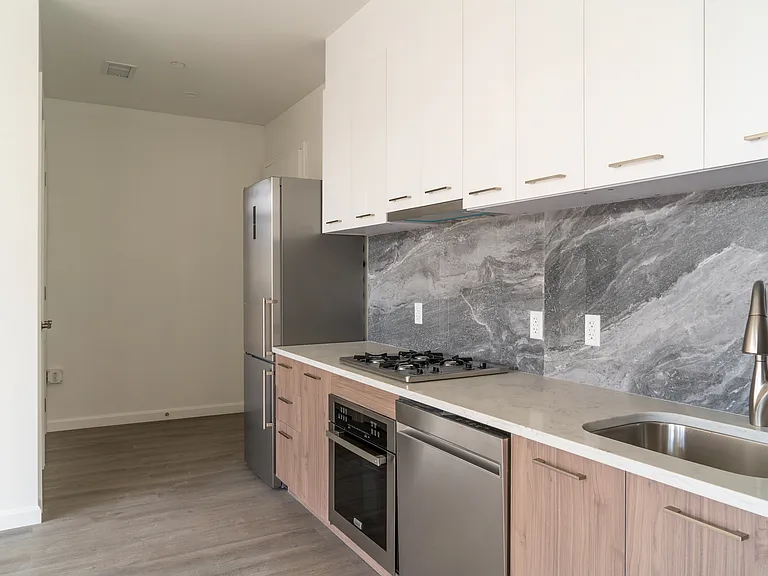 111 Mulberry St #2C — Photo 5