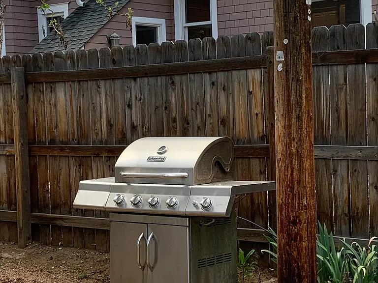 1215 N Weber St — Photo 22