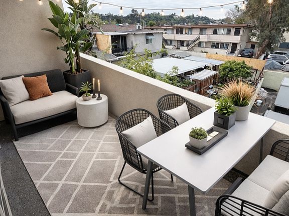 3rd image of 840 Chestnut Ave #7B