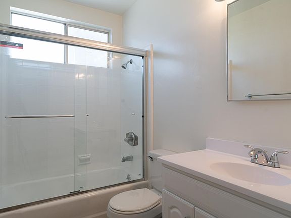 4th image of 1524 Stanford St APT E
