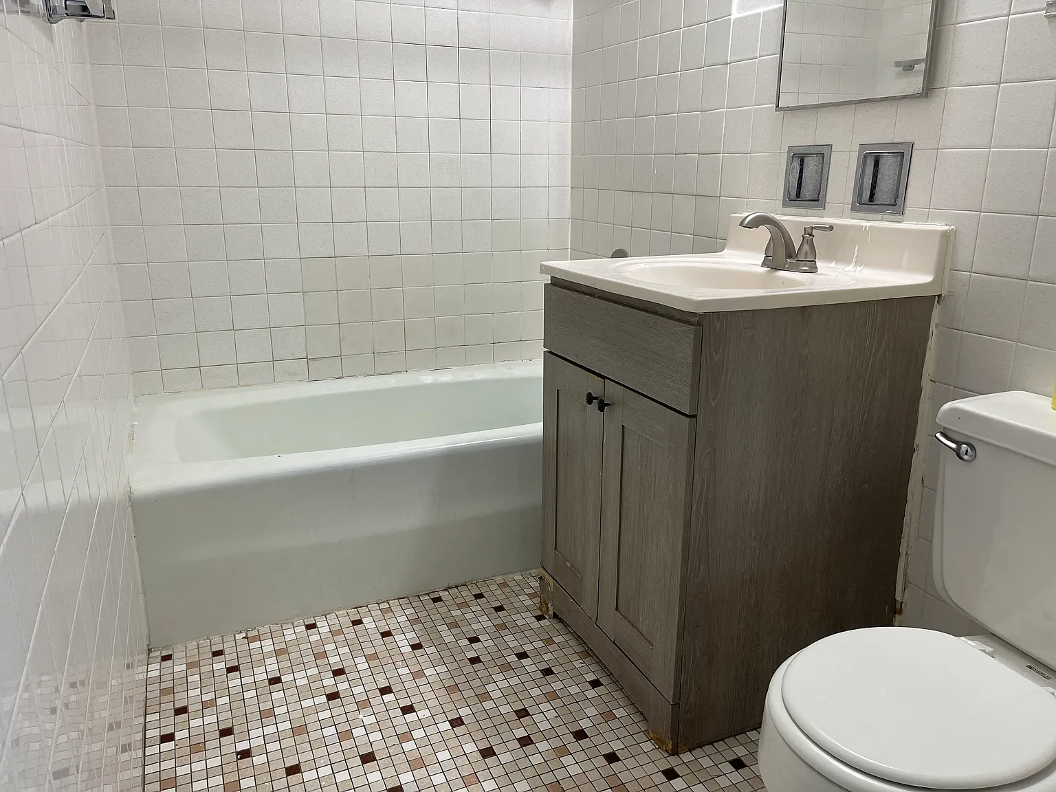 2 bed, $1,700 — Photo 2