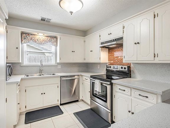 5th image of 6104 N Allison Dr