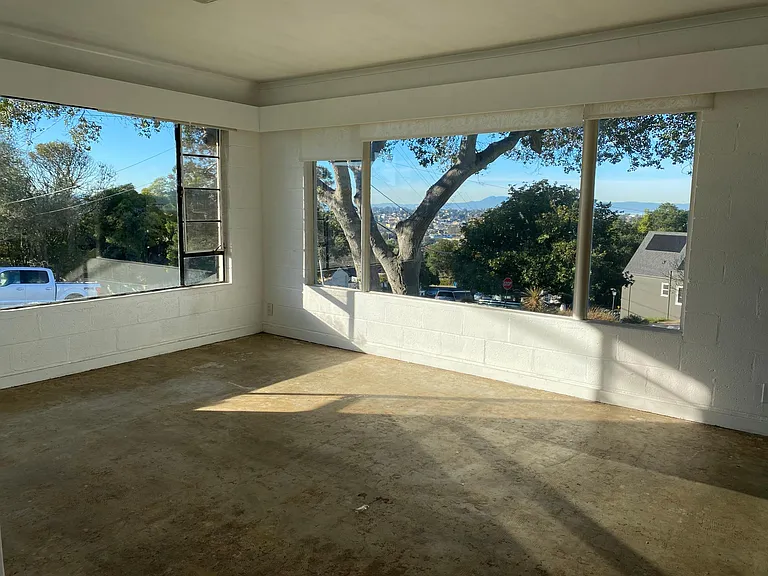 100 Rincon Way — Photo 2