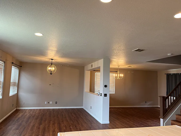 6047 Dresden Way — Photo 29