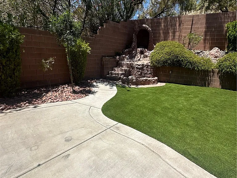 11126 Evvie Ln — Photo 18