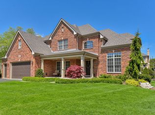 39W268 Forbes Dr, Geneva, IL 60134