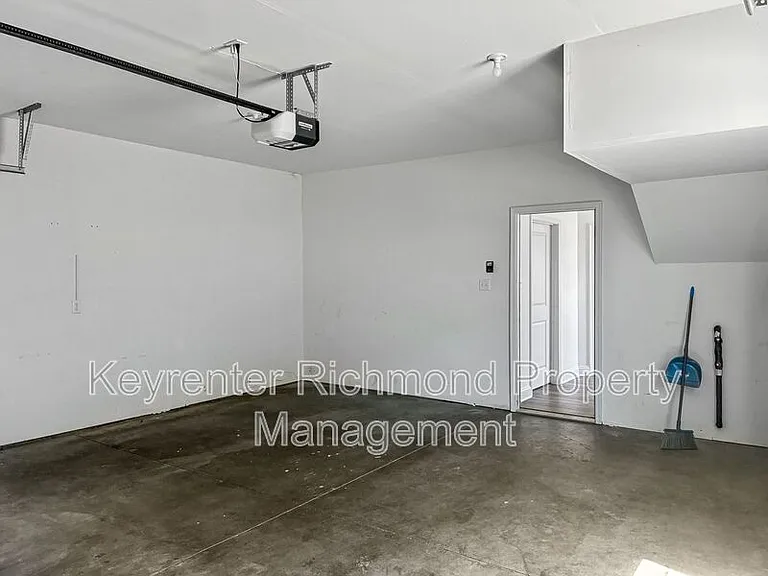 13801 Randolph Pond Ln — Photo 24