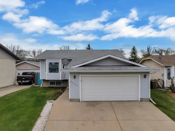 3227 145th Ave NW, Edmonton, AB T5Y 2E9