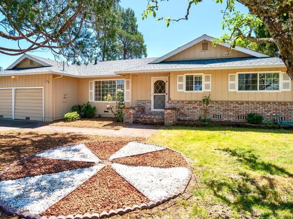 6825 Giusti Rd, Forestville, CA 95436