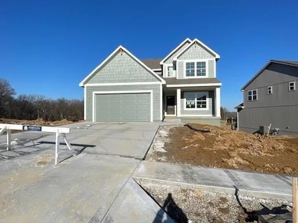 16148 Ryan Cir, Parkville, MO 64152
