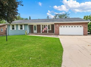 1411 Commanche Ave, Green Bay, WI 54313