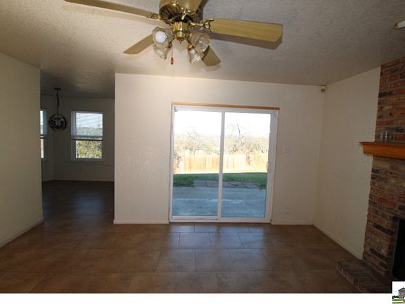 5th image of 1203 Bowen Ave