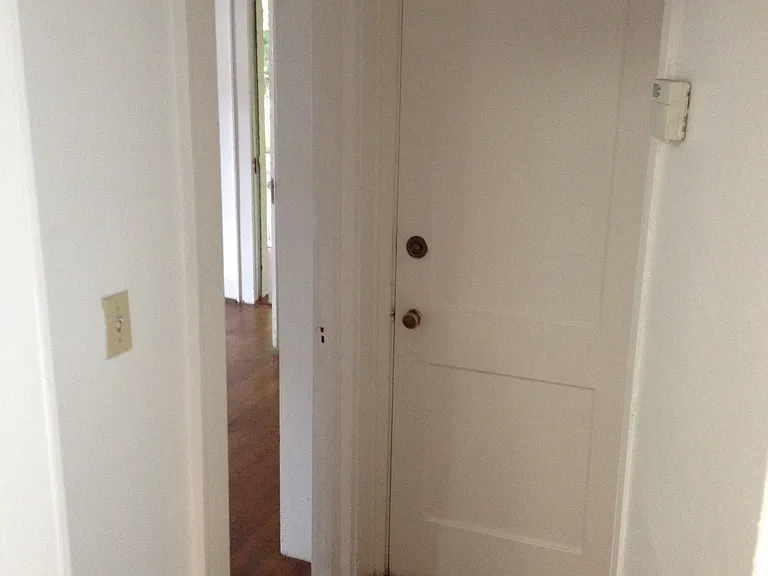 207 Linn St #2 — Photo 7