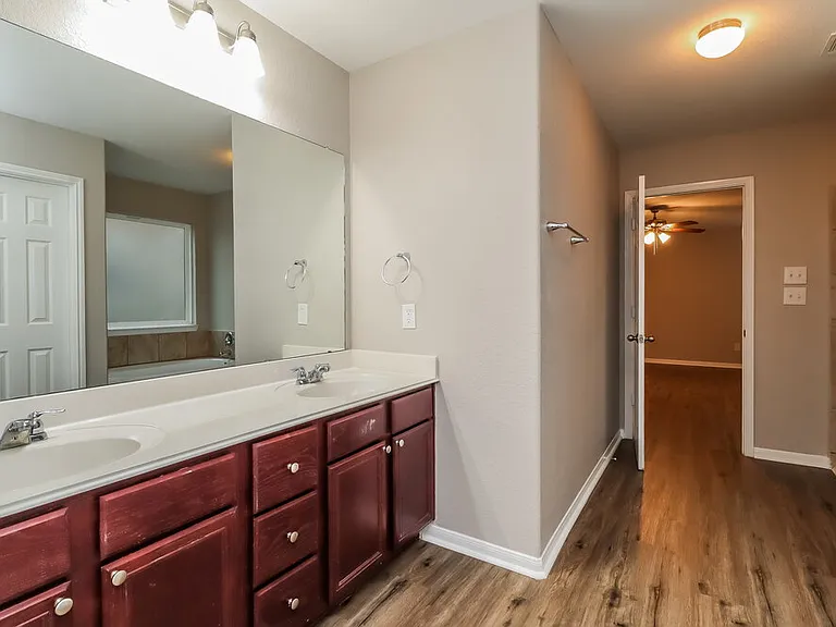 9952 Swallow Dr — Photo 13
