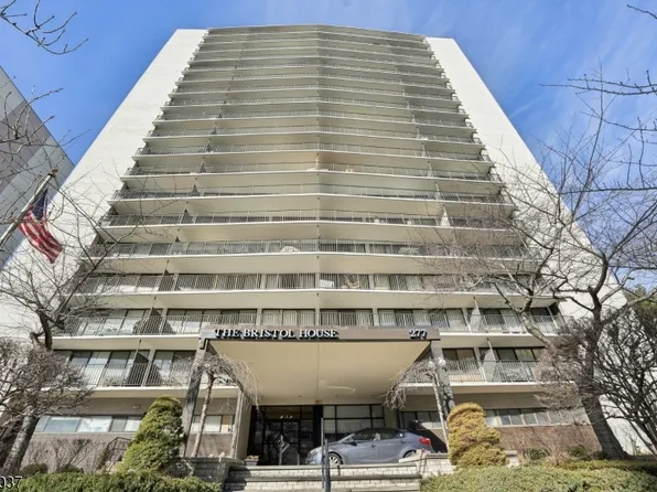 277 Prospect Ave #18F, Hackensack City, NJ 07601