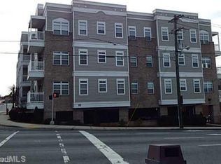 605 Market #207, Greensboro, NC 27401