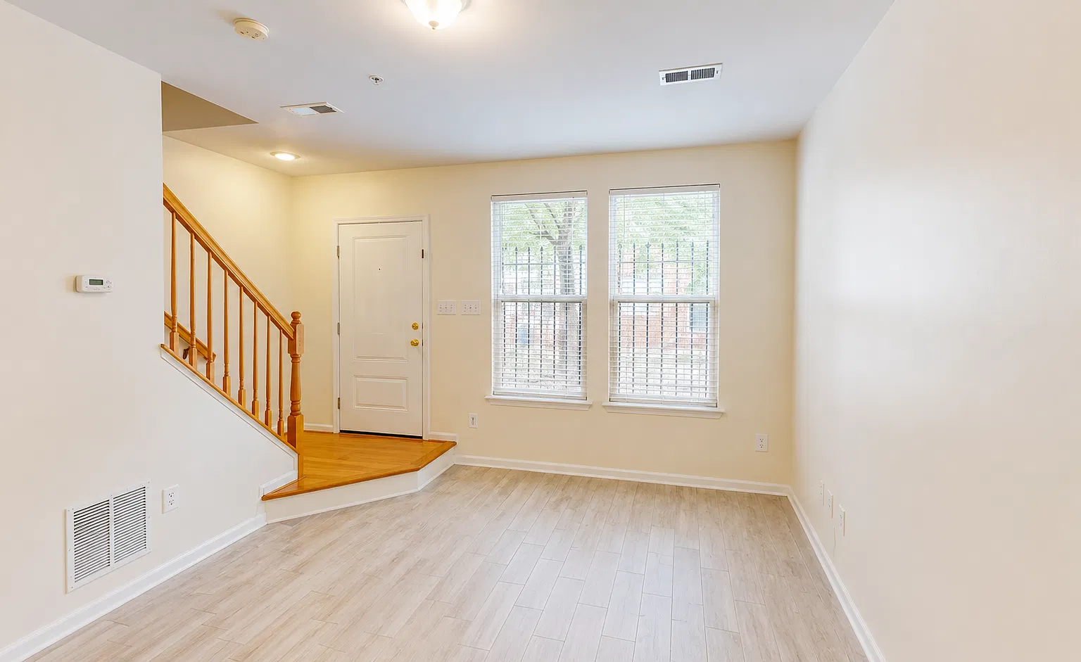2 bed, 2.5 bath, 1565 sqft, $2,295 — Photo 3