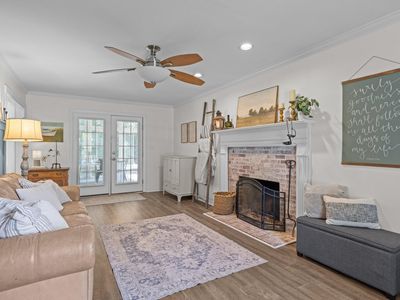 1604 Farm Lake Dr, Holly Springs, NC, 27540