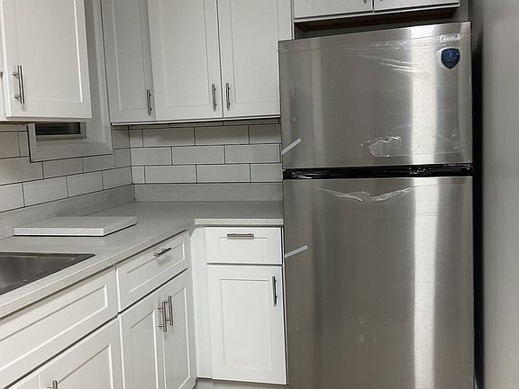 Kitchen appliance - refrigerator