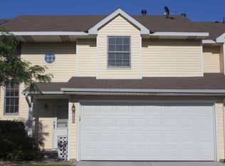 6598 Upper 23rd St N, Oakdale, MN 55128