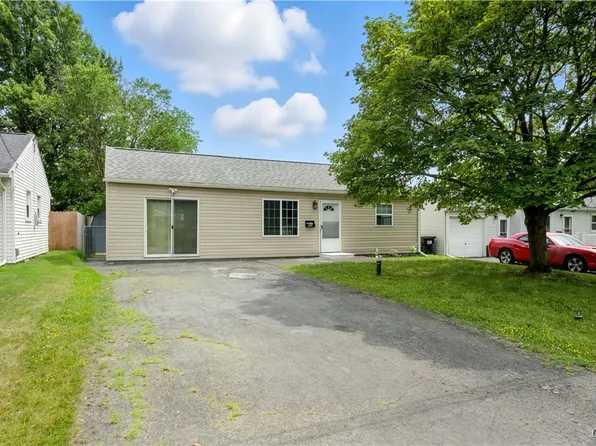 122 Frederick Dr, Liverpool, NY 13088