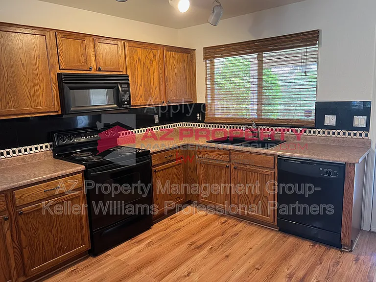 13733 W Berridge Ln — Photo 7