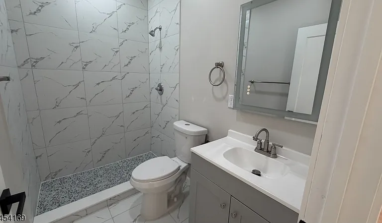 51 John Ryle Ave #B — Photo 9