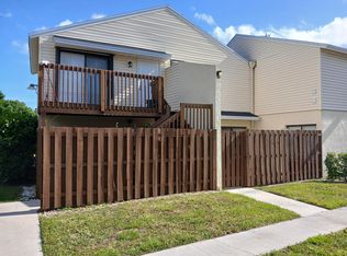 633 Executive Center Dr #L201, West Palm Beach, FL 33401
